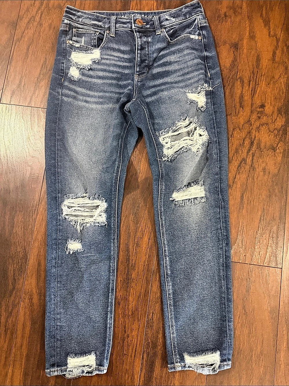 American Eagle Distressed Skinny Jeans in Blue Size 4
